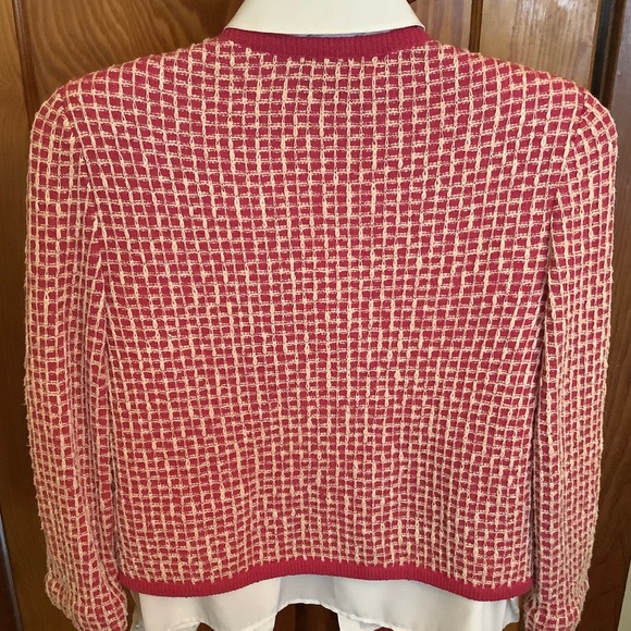 Castleberry, London, New York Chic Pink & White Tweed Jacket w/ White Blouse - Picture 3 of 16